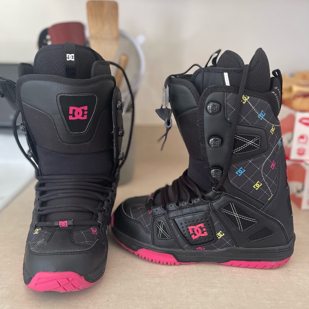 Women’s DC Snowboarding Boots